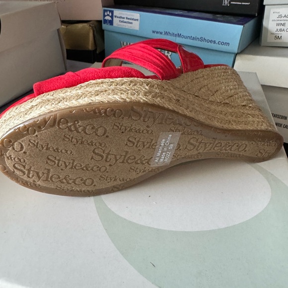 Style and Co Wedge - Picture 3 of 3
